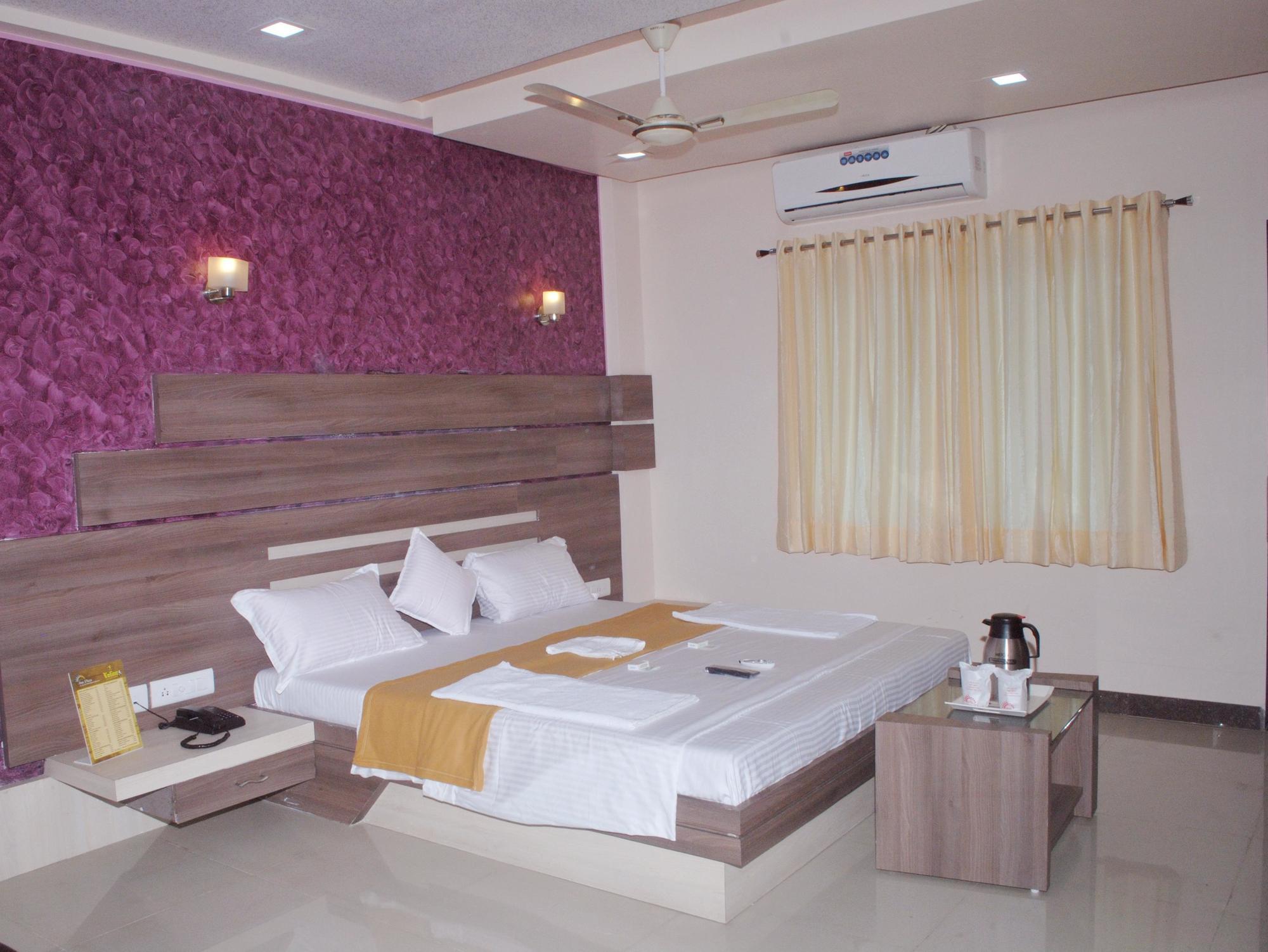Hotel Sun Plaza Somnāth Εξωτερικό φωτογραφία