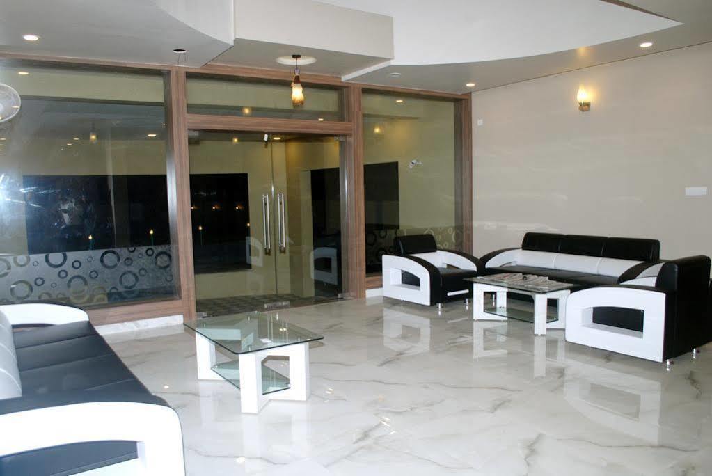 Hotel Sun Plaza Somnāth Εξωτερικό φωτογραφία